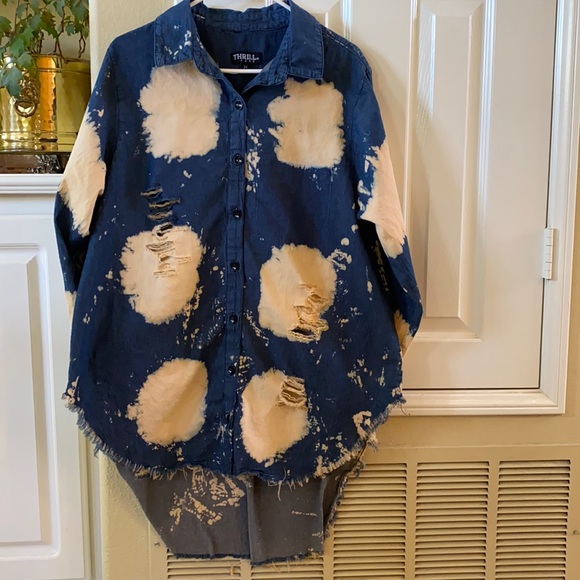 Distressed denim tunic high low top - Picture 2 of 7